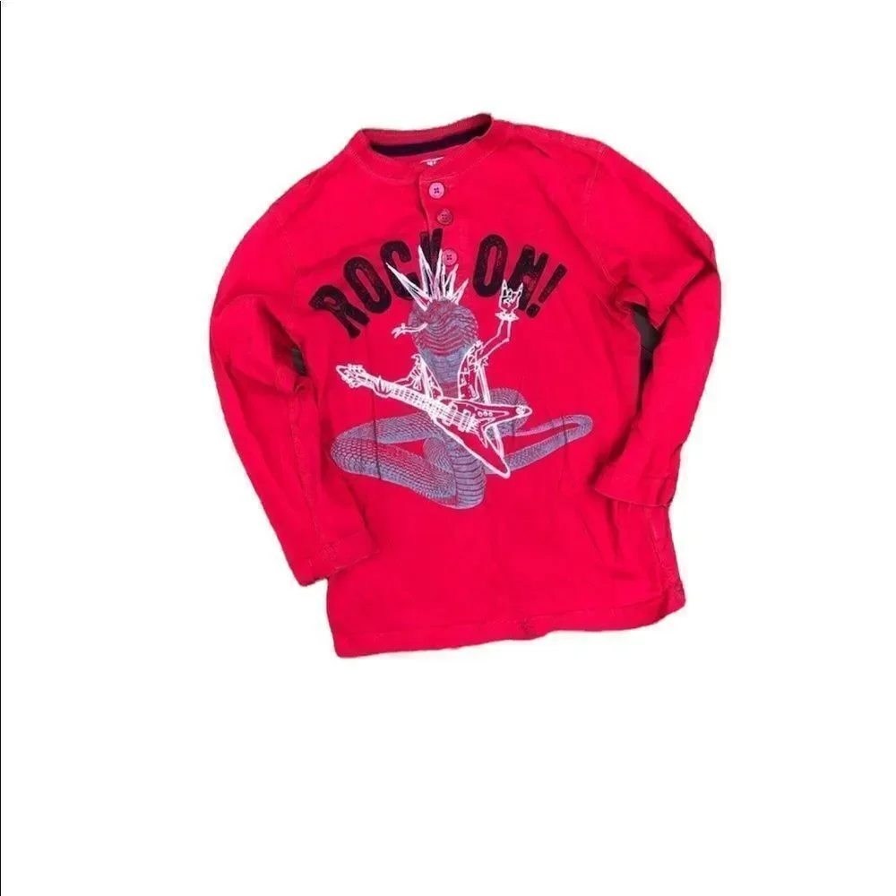 4/$20 OLD NAVY LONG SLEEVE RED GRAPHIC TEE SIZE S